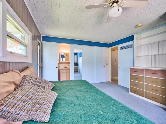 Unit 175 photo 32