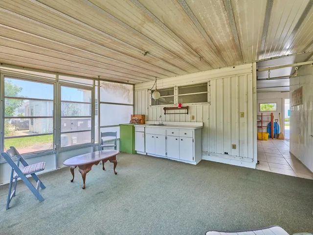 Unit 175 photo 38