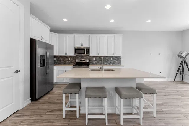  Residence photo 6