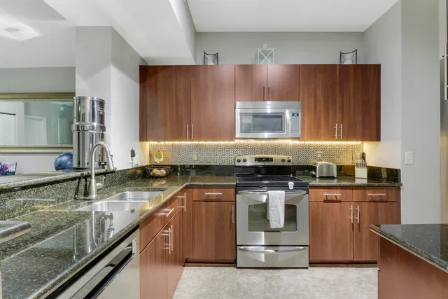 Residences at Midtown Palm Beach Gardens Unit 2106 photo 8