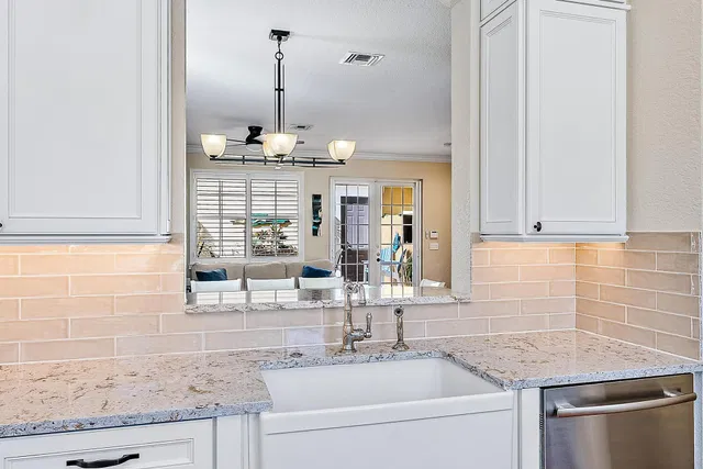 Canterbury Place Residence photo 14