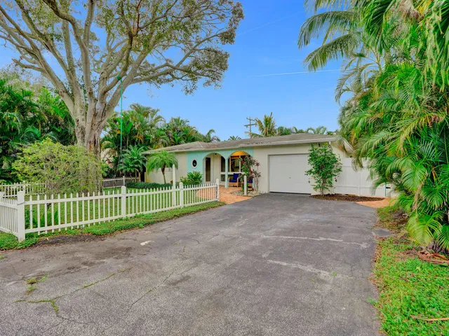 Residence photo 2