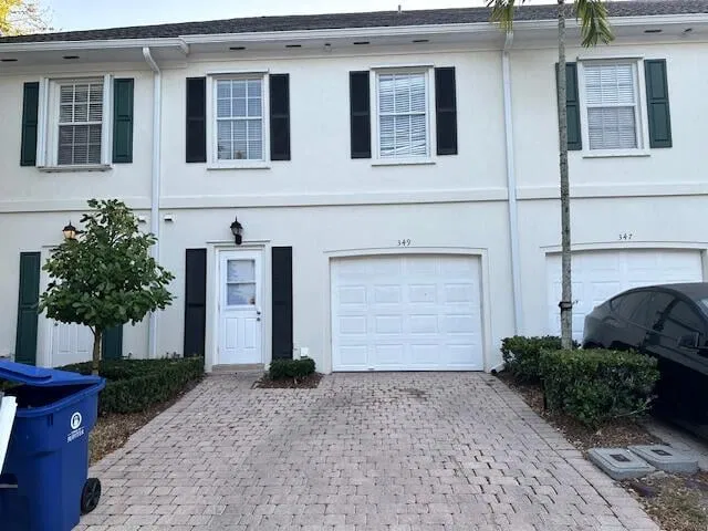 Charleston Court at Abacoa Residence photo 4
