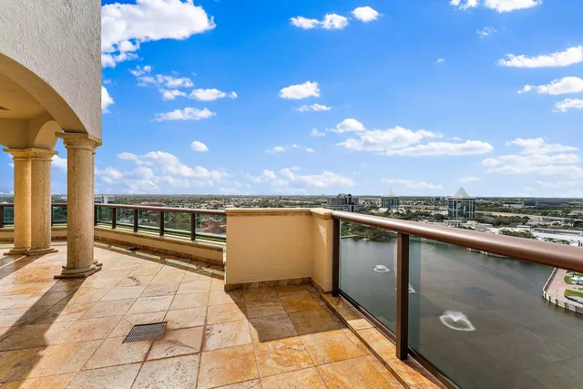 The Landmark Palm Beach Gardens Unit 1501c photo 4