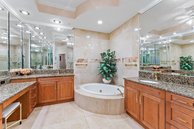 The Landmark Palm Beach Gardens Unit 1501c photo 18