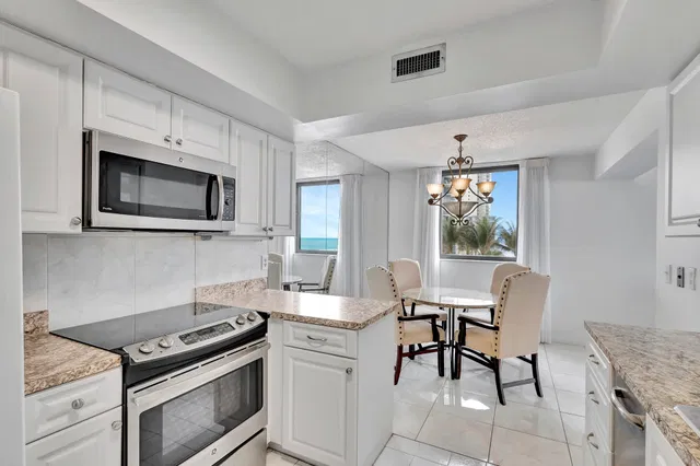 Eastpointe Singer Island Unit 4-E photo 2