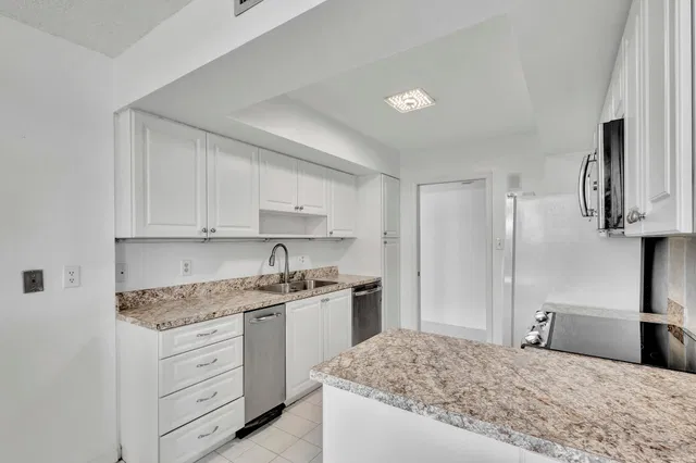 Eastpointe Singer Island Unit 4-E photo 5