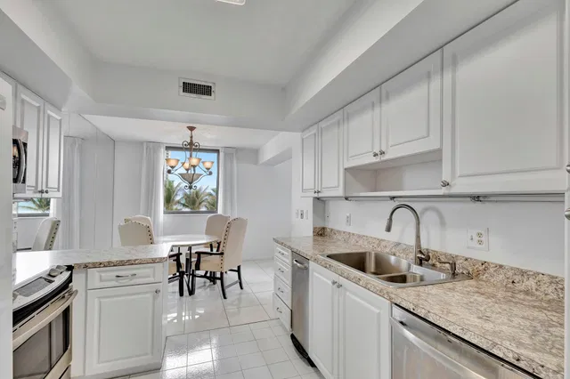 Eastpointe Singer Island Unit 4-E photo 6