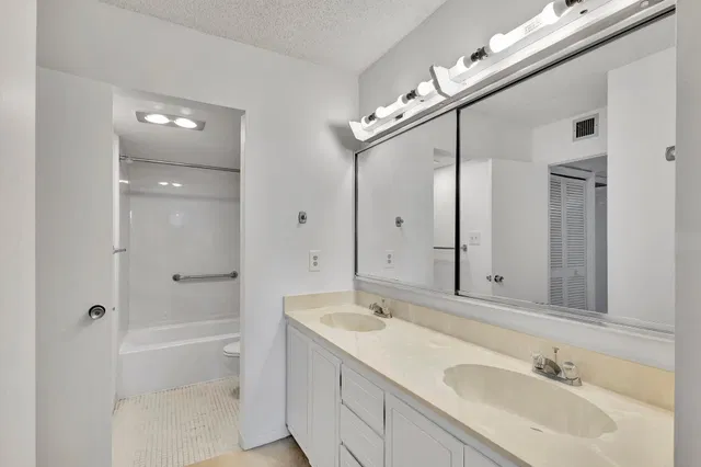 Eastpointe Singer Island Unit 4-E photo 31