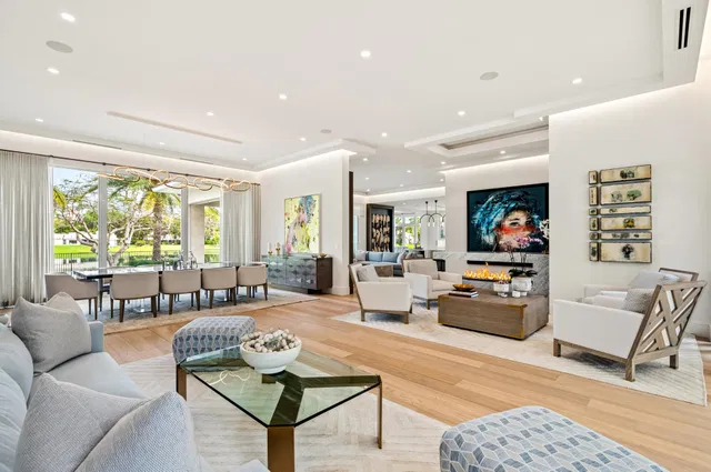 Boca Bath & Tennis Residence photo 8