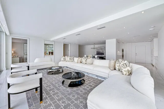 Palm Beach Towers, Palm Beach Unit 215/216 A photo 4