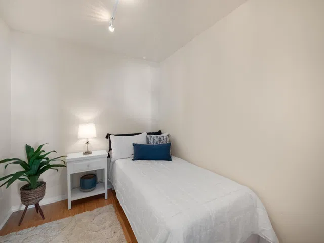 The Prado Unit 601 photo 20