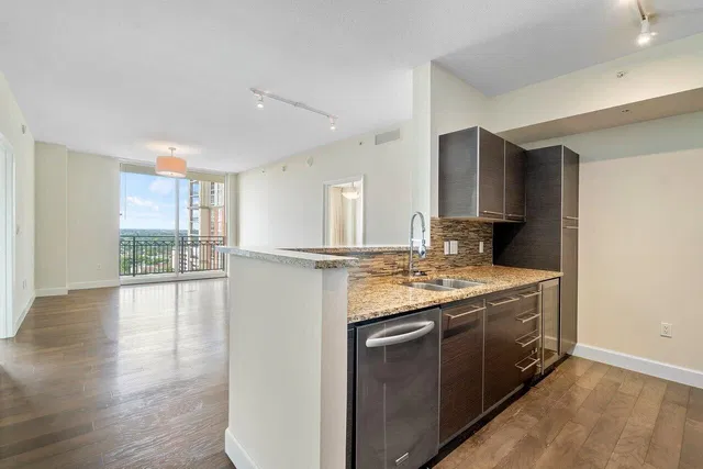 CityPlace South Tower Unit 1603 photo 3