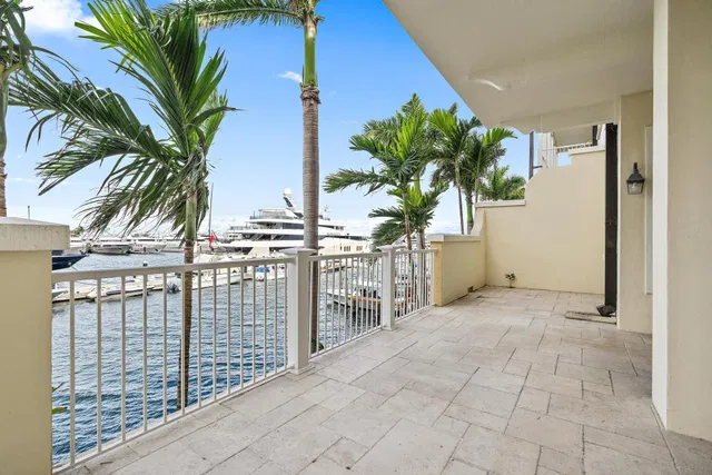 Flagler Landing Unit 202 photo 8