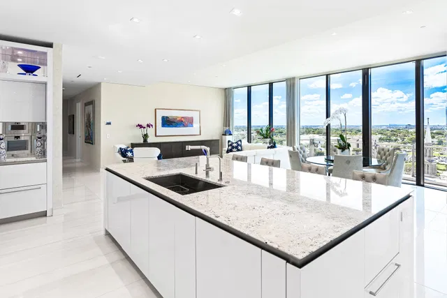 The Bristol Palm Beach Unit 1401 photo 6