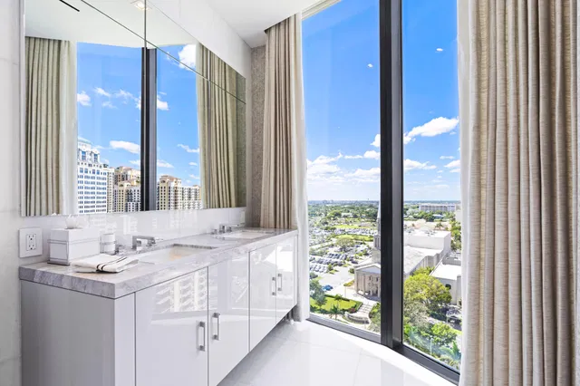 The Bristol Palm Beach Unit 1401 photo 15