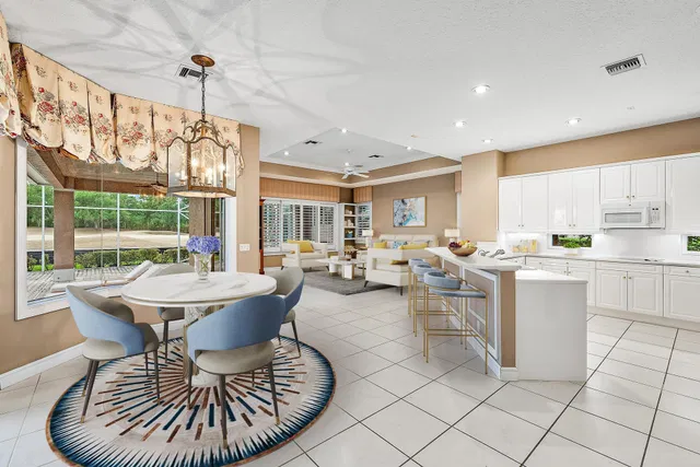 Willoughby Golf Club Residence photo 9