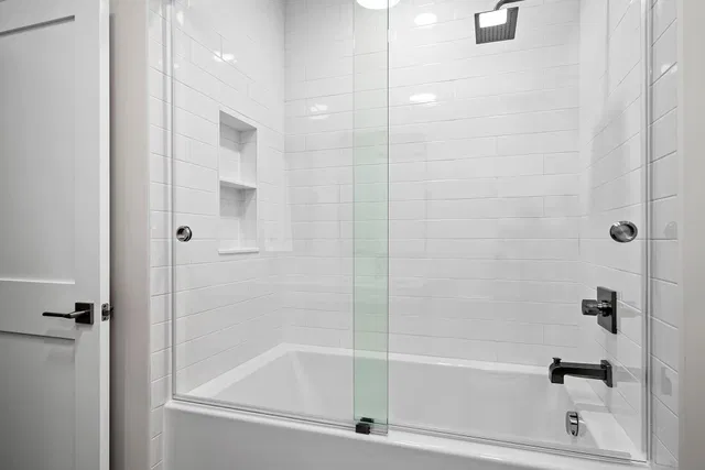 The Prado Unit 459 photo 17