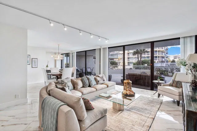 3300 S Ocean Boulevard S #104s