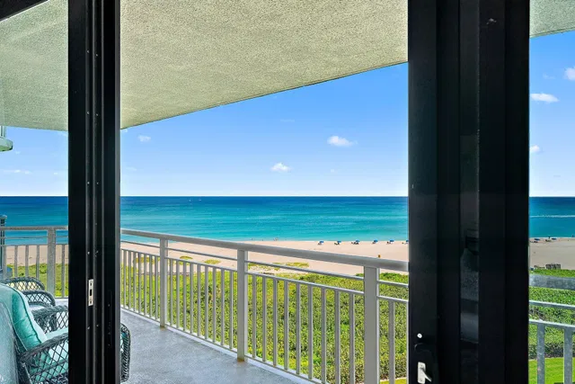 Tiara Singer Island Unit 8-D photo 3