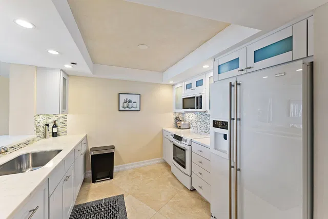 Tiara Singer Island Unit 8-D photo 7