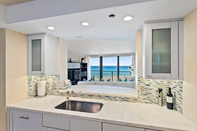 Tiara Singer Island Unit 8-D photo 9