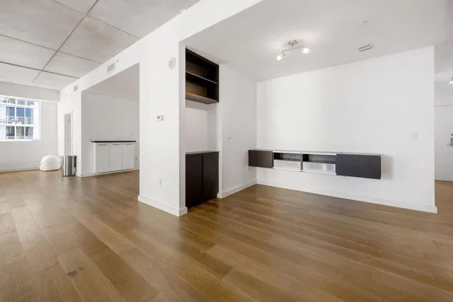 Villa Lofts Unit 503 photo 8