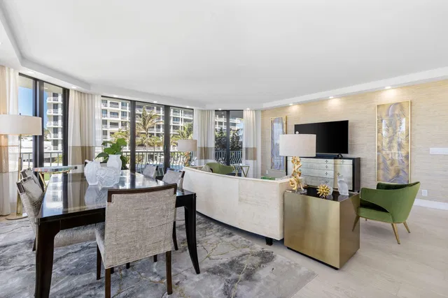 Sloan's Curve Palm Beach Unit 104s photo 6