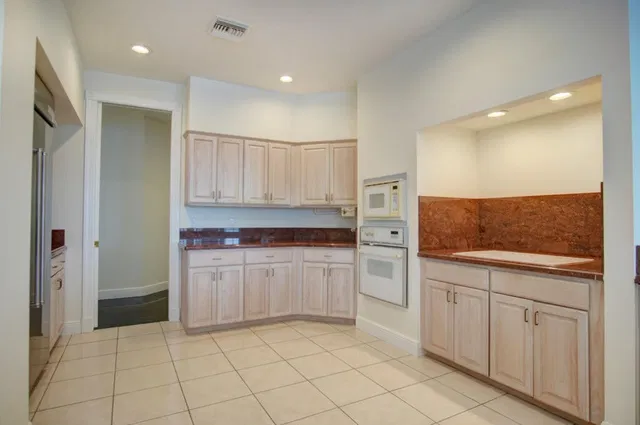  Residence photo 23