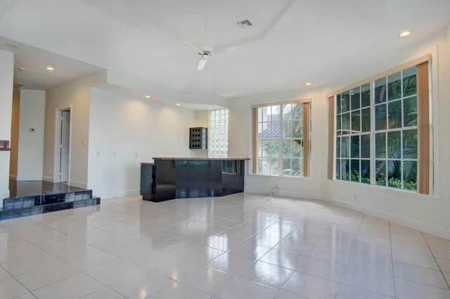  Residence photo 29