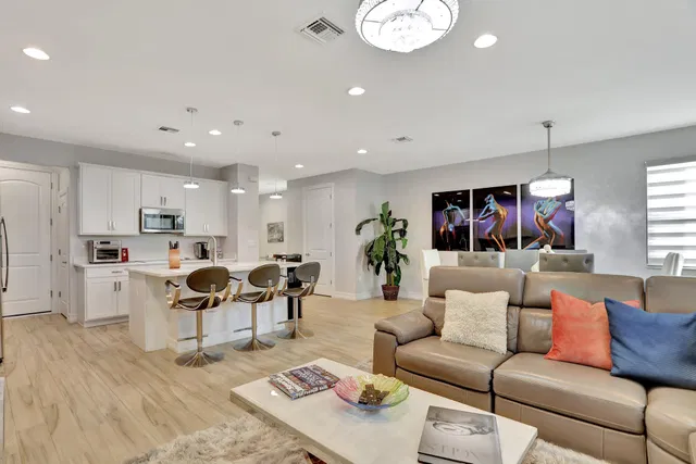  Residence photo 18
