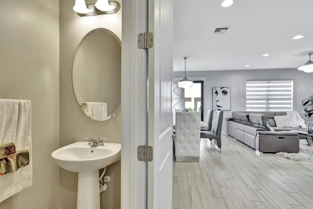  Residence photo 20