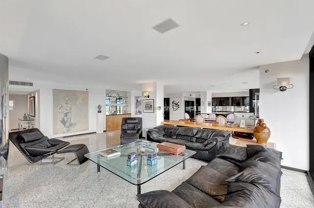 The Plaza of The Palm Beaches Unit 12 C/D photo 11