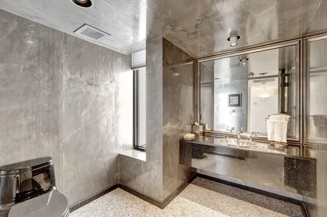 The Plaza of The Palm Beaches Unit 12 C/D photo 22