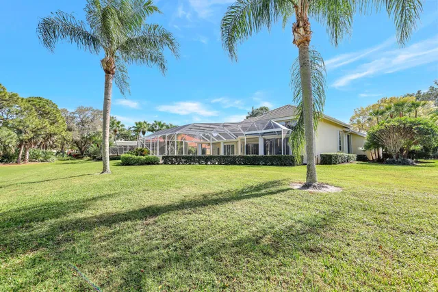 Monarch Country Club Residence photo 60