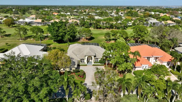 Monarch Country Club Residence photo 68
