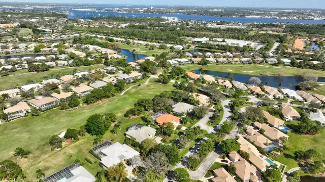 Monarch Country Club Residence photo 77