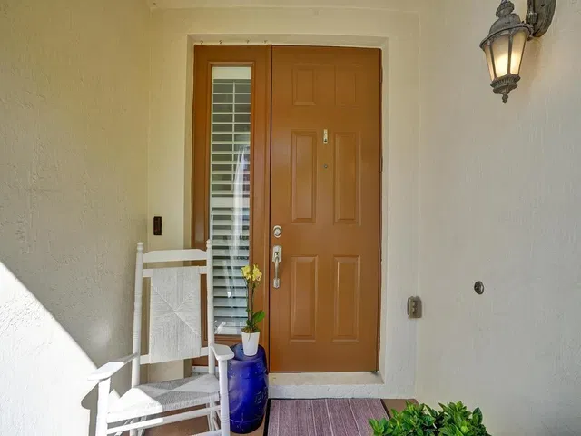 Residence photo 5