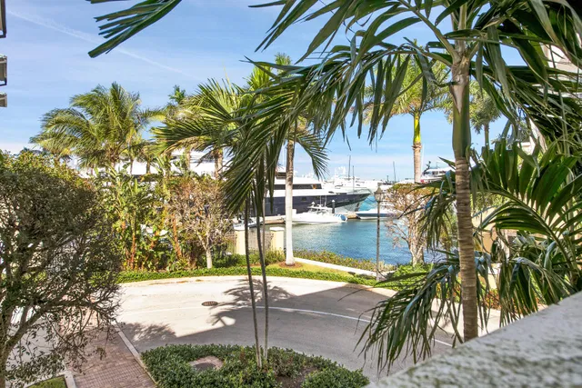 Flagler Landing Unit 201 photo 43