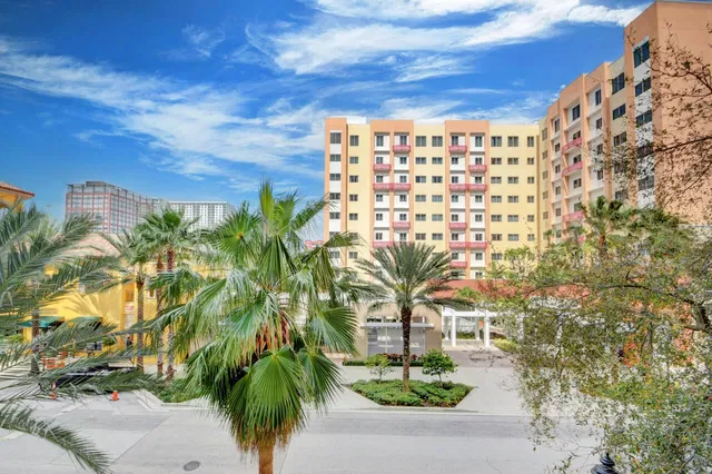 City Palms Unit 203 photo 27
