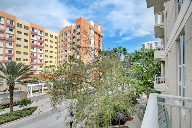 City Palms Unit 203 photo 28