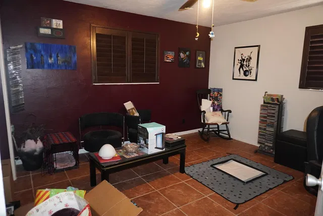  Residence photo 5