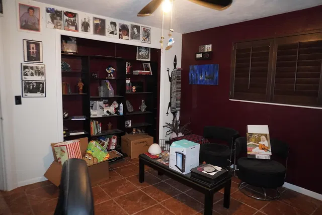  Residence photo 11