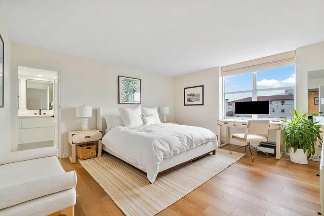 Island House Condos Unit 5c photo 8