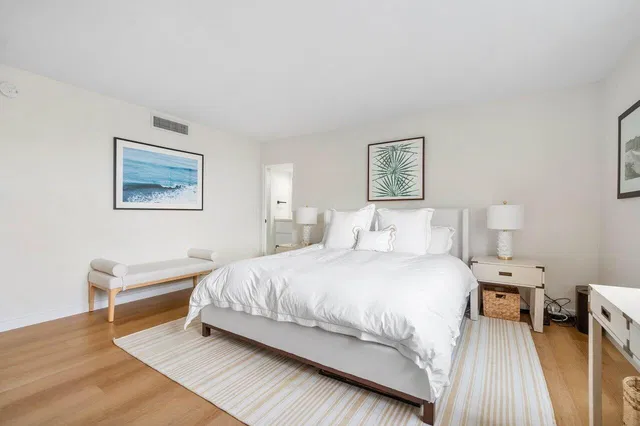 Island House Condos Unit 5c photo 10