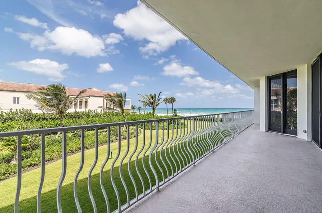 Sloan's Curve Palm Beach Unit 203n photo 7