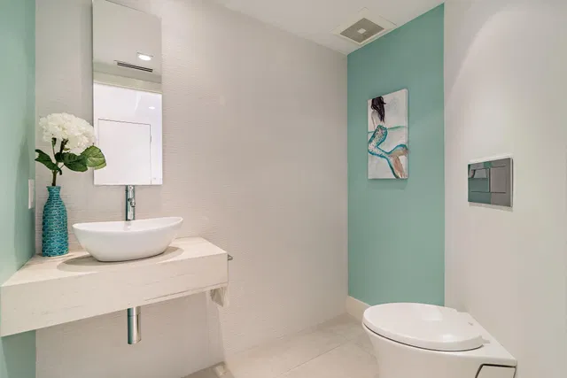 Sloan's Curve Palm Beach Unit 203n photo 24