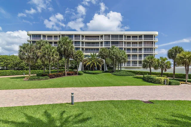 Sloan's Curve Palm Beach Unit 203n photo 28