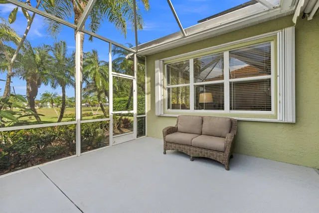 Monarch Country Club Residence photo 36