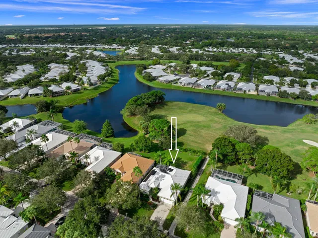 Monarch Country Club Residence photo 43